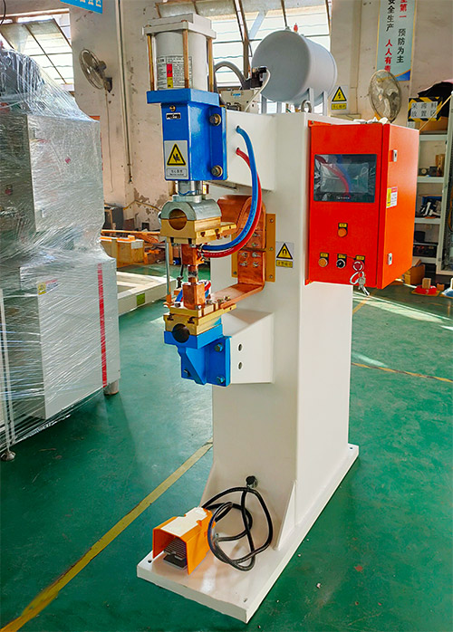 自行車止栓自動點(diǎn)焊機(jī)